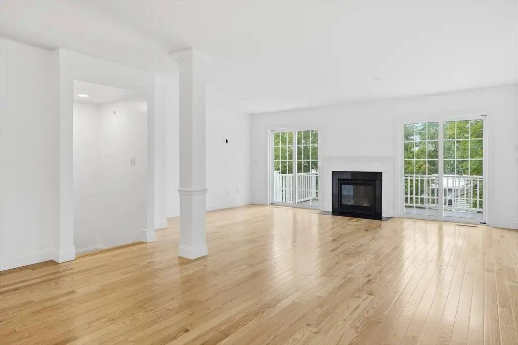 18 Dumaine Ave #E - Photo 5 of 15