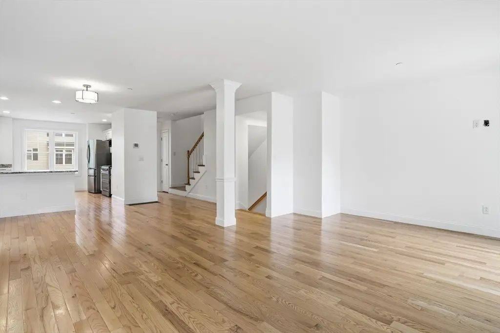 18 Dumaine Ave #E - Photo 6 of 15