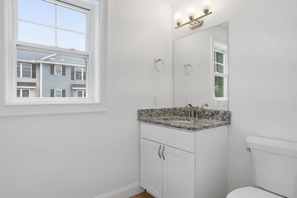 18 Dumaine Ave #E - Photo 7 of 15