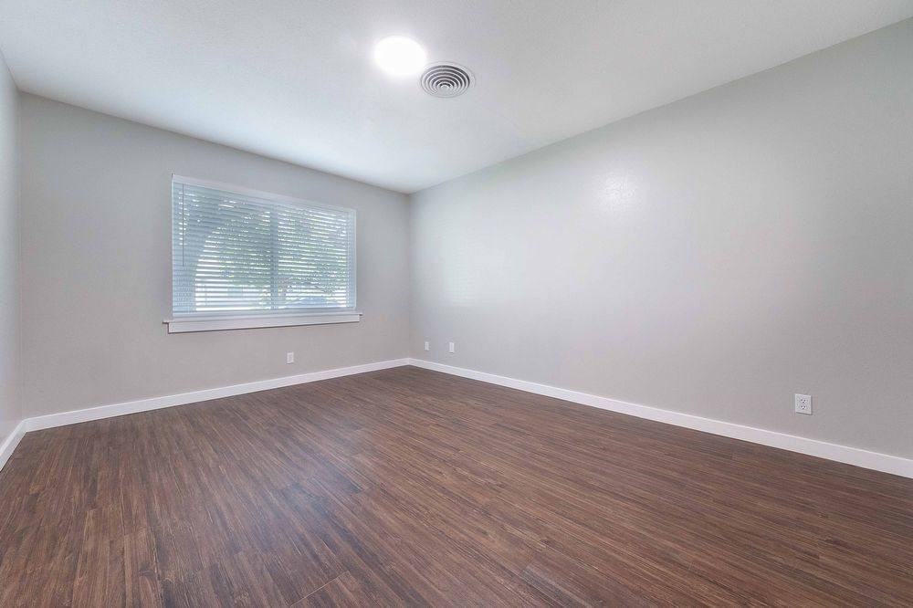 11603 Oak Trl - Photo 4 of 10