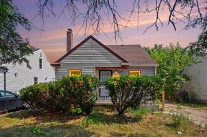 featured image of 20084 Greenview Ave