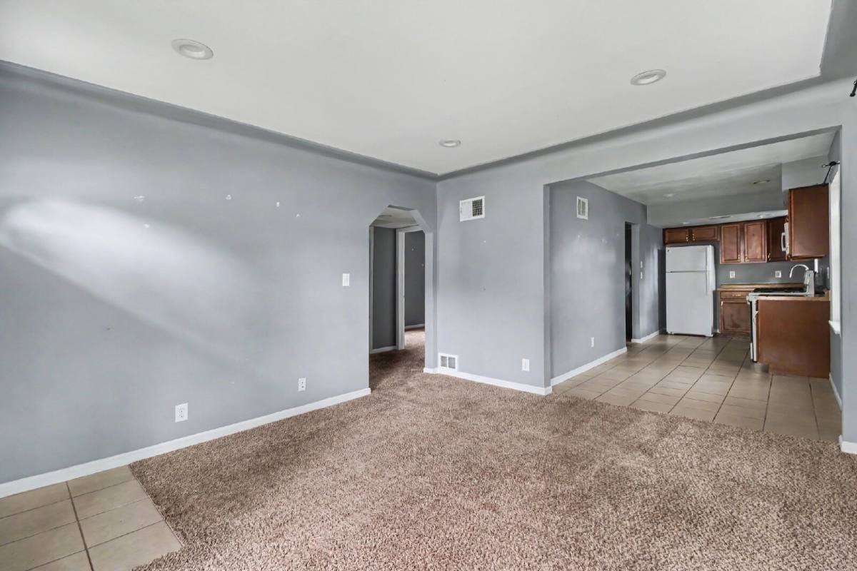 15504 Leona Dr - Photo 7 of 10