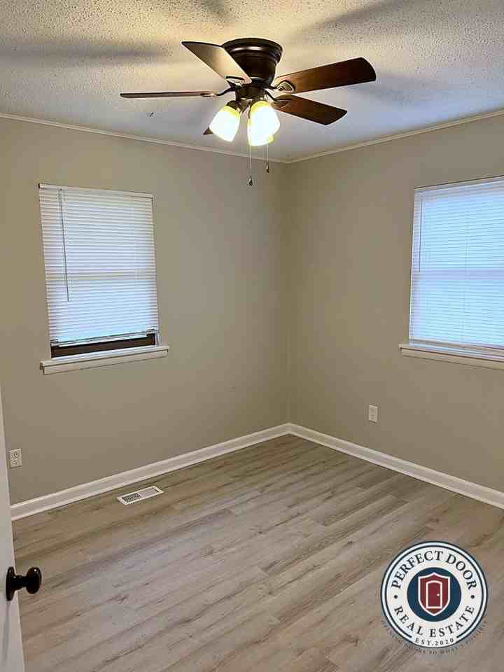 317 Pope Dr - Photo 6 of 10