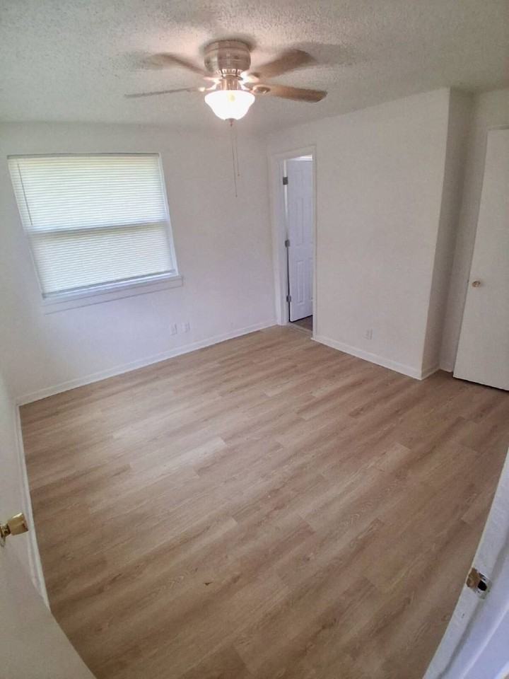 7913 Hare Ave - Photo 7 of 12
