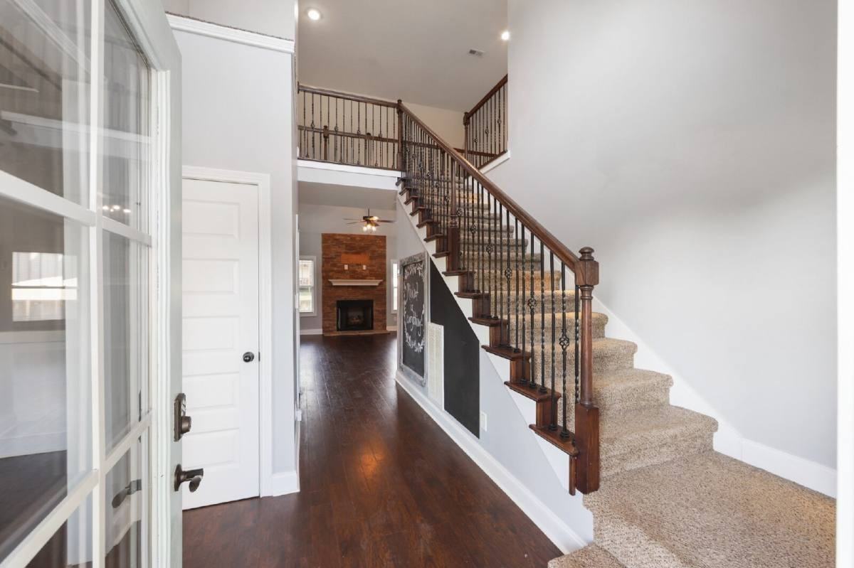 1672 Ellie Piper Cir - Photo 3 of 20