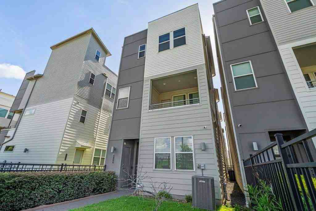 316 Jensen Dr - Photo 4 of 20