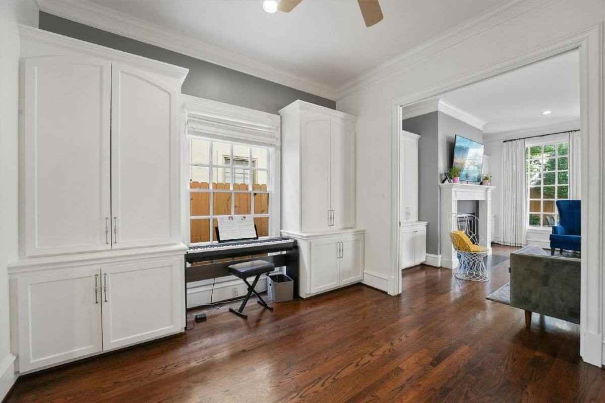 4127 Amherst St - Photo 5 of 10