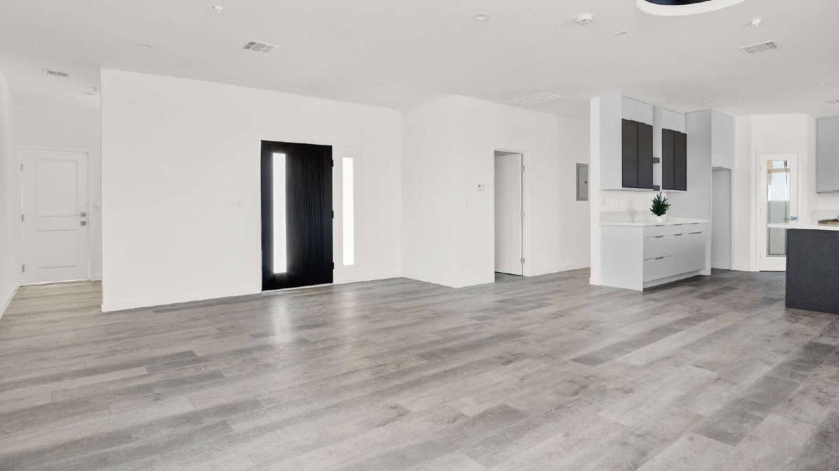 9701 E Avenue S #S12 - Photo 3 of 20