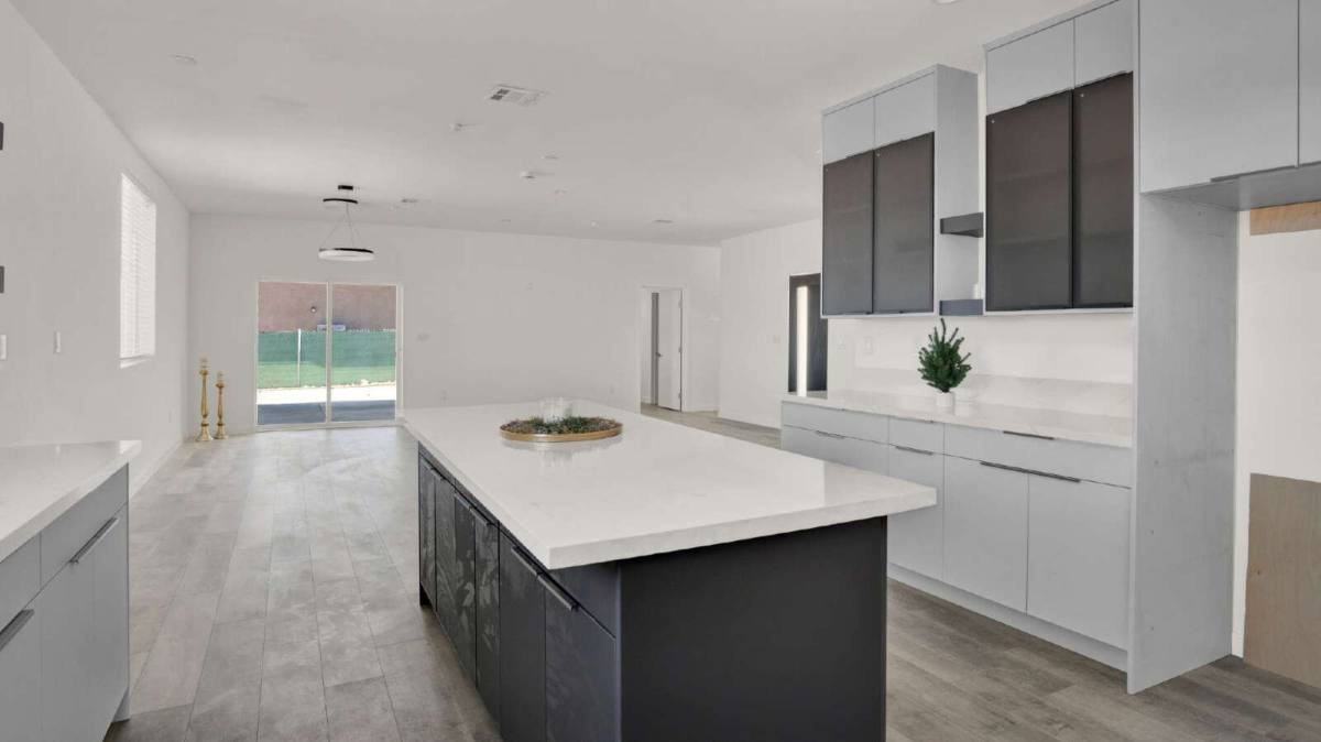 9701 E Avenue S #S12 - Photo 6 of 20