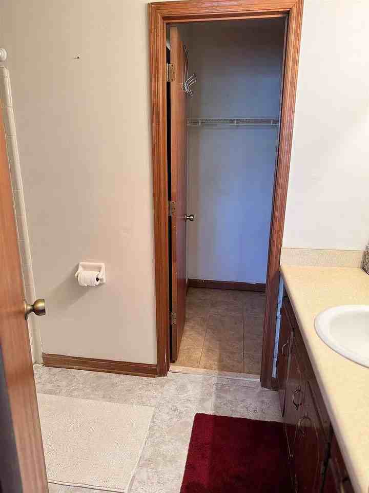 1108 Greentree Ct #I - Photo 5 of 10