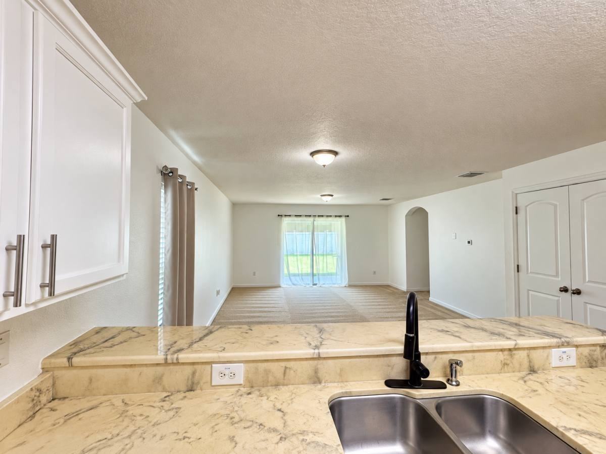 11102 Carrick Stone St - Photo 2 of 16