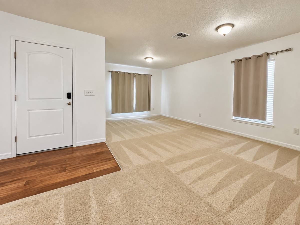 11102 Carrick Stone St - Photo 4 of 16
