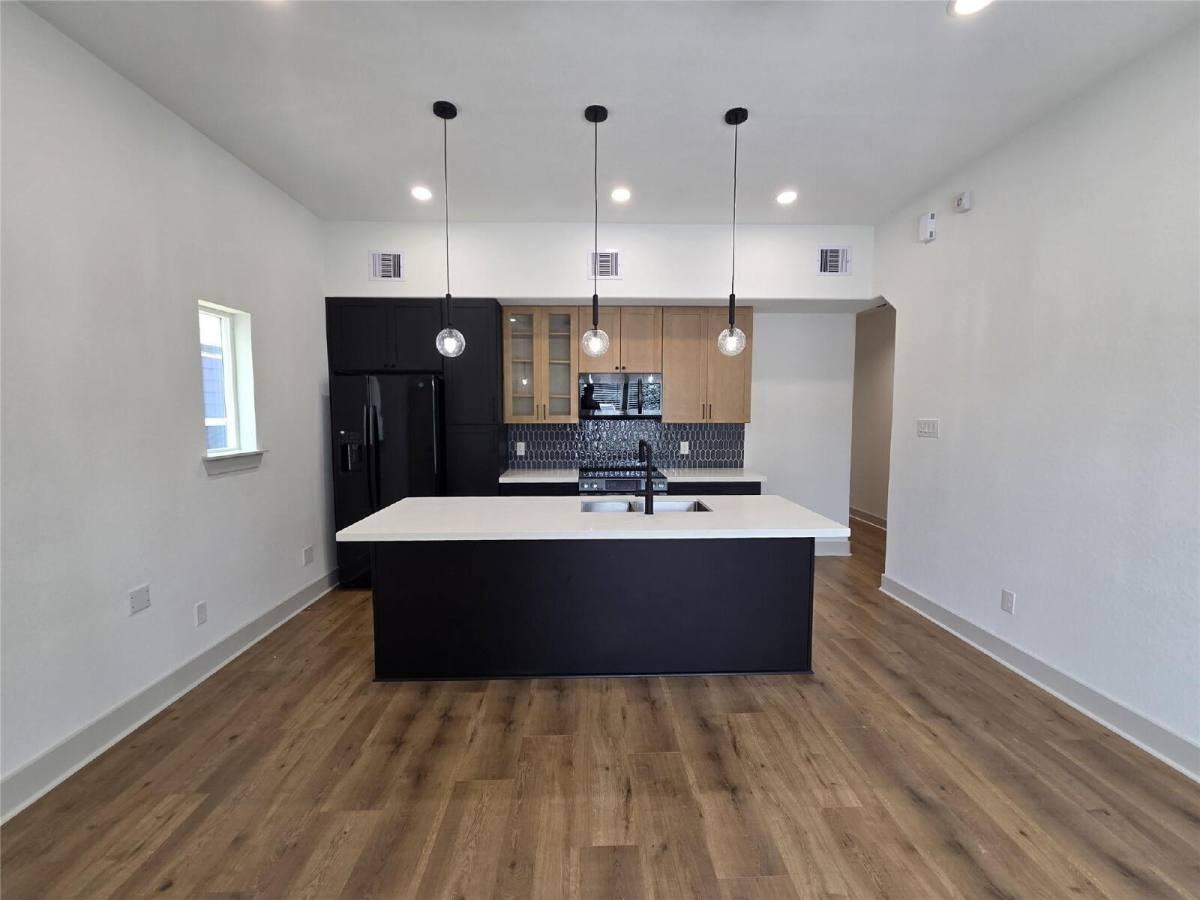 9821 Turnbow St #A - Photo 2 of 10