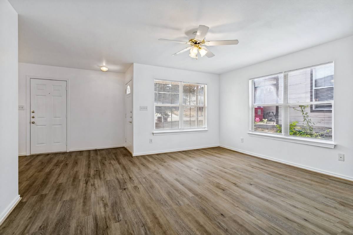8114 Marydean Ave - Photo 2 of 12