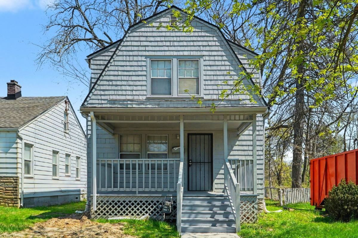 15818 Westbrook St - Photo 2 of 10