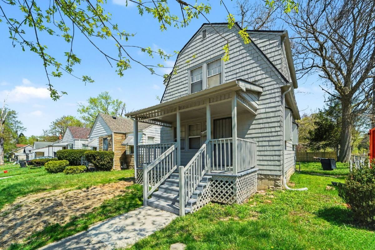 15818 Westbrook St - Photo 4 of 10