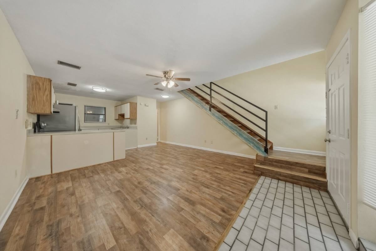 512 Mckeithan St #3 - Photo 4 of 10