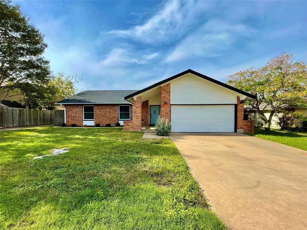504 Splitrock - Photo 2 of 13