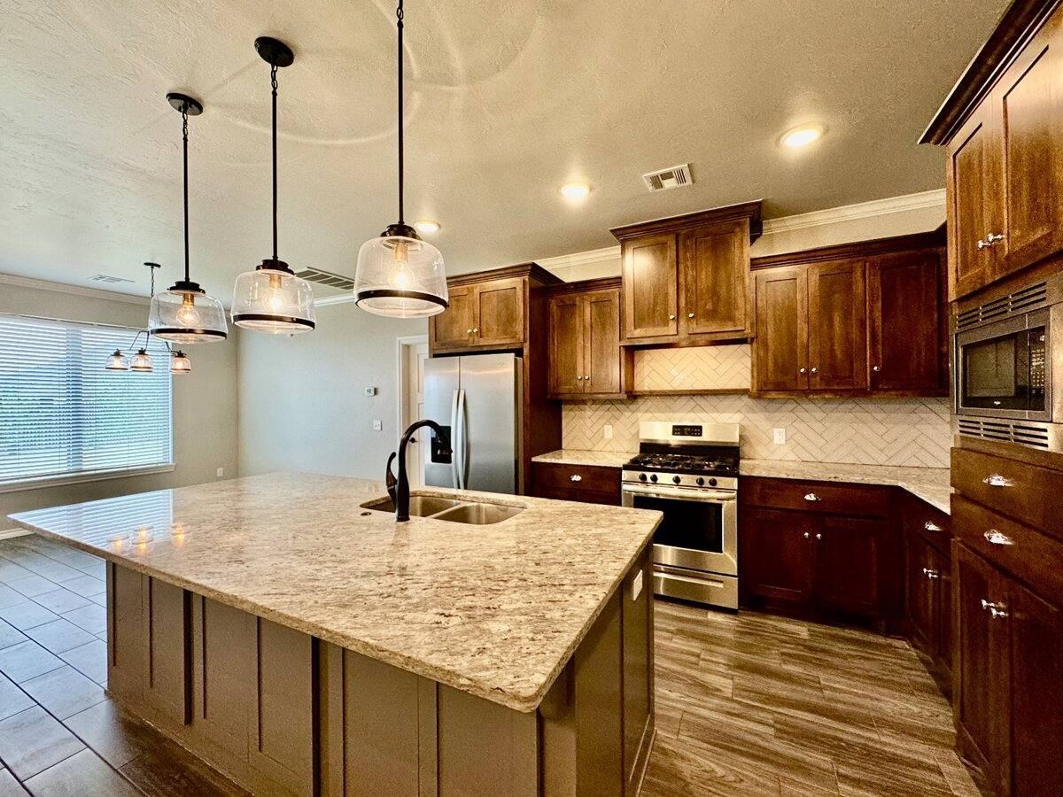 19601 Millstone Crossing Dr - Photo 4 of 10