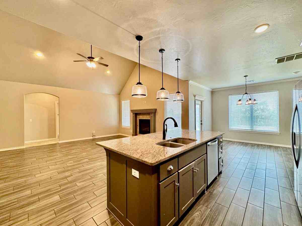 19601 Millstone Crossing Dr - Photo 5 of 10