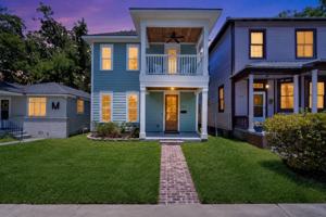 featured image of 706 W 44th St