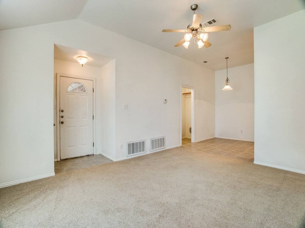 11911 Clovite Ct - Photo 4 of 12