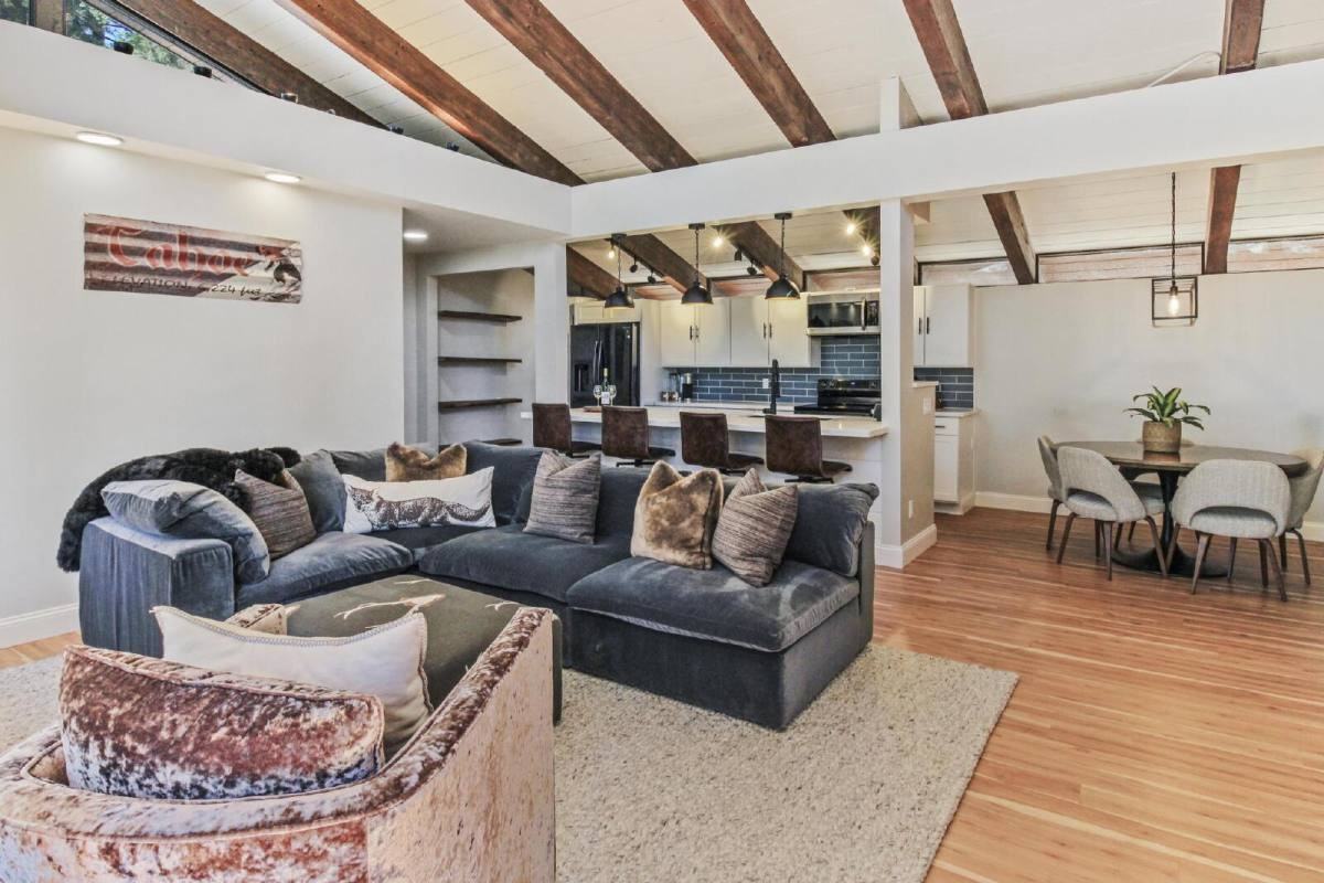 725 Fairview Blvd #40 - Photo 4 of 20