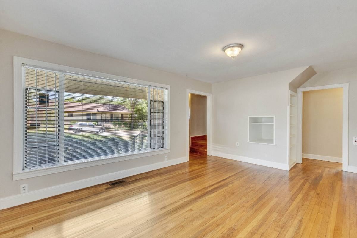 3810 Brookview Rd - Photo 6 of 20