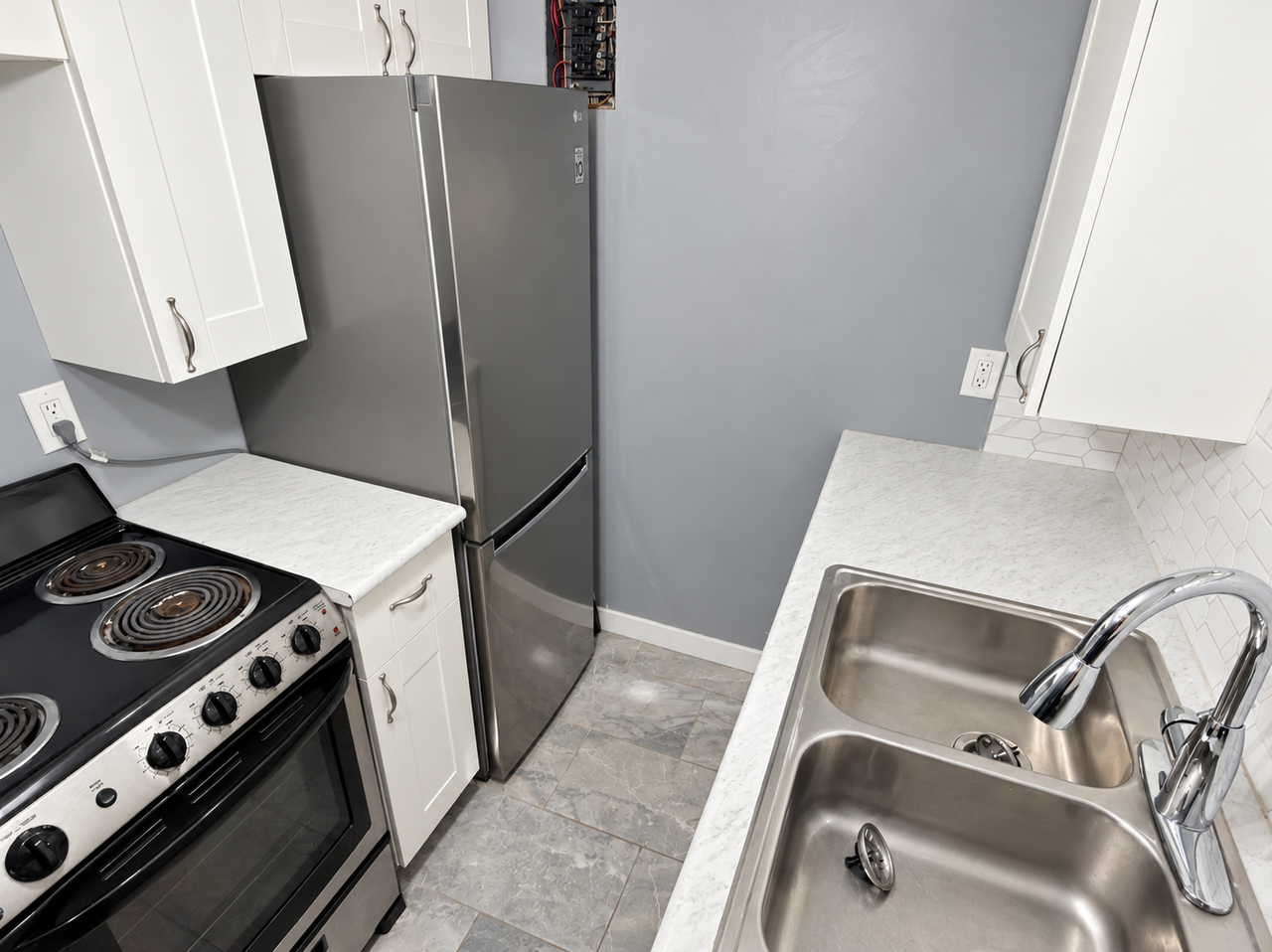 200 Craydon Rd #103 - Photo 6 of 11