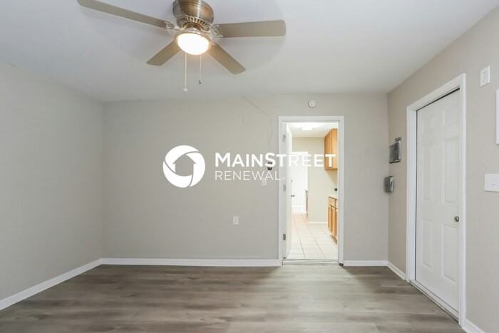 8828 Robin Rd - Photo 6 of 16