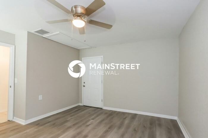 8828 Robin Rd - Photo 7 of 16