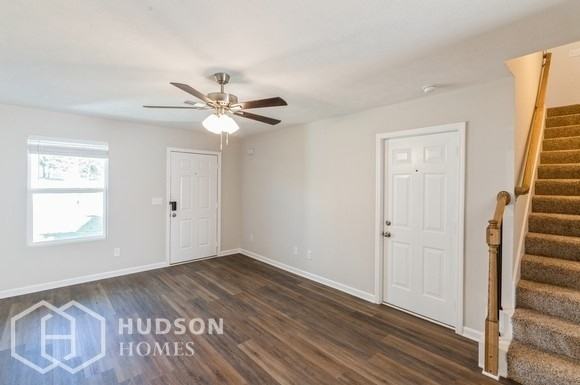 1206 Merritt Hill Trl - Photo 4 of 18