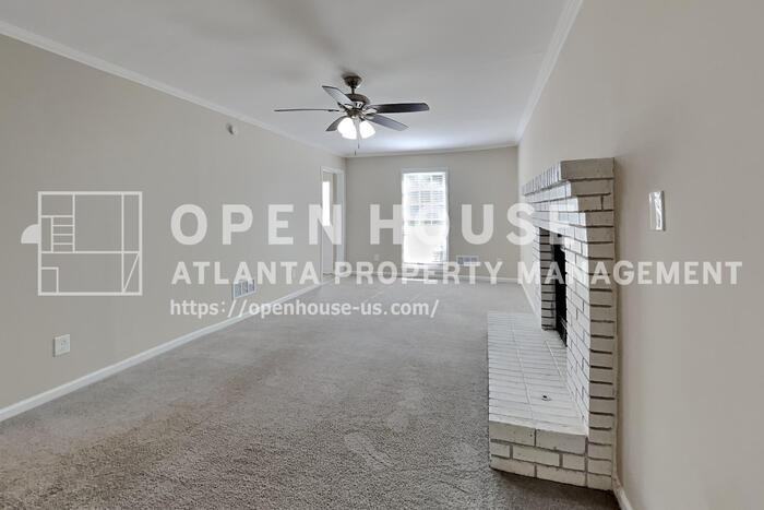 5686 N Shores Way Nw - Photo 4 of 21