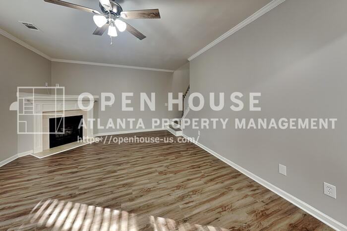 402 Belmont Way - Photo 4 of 18