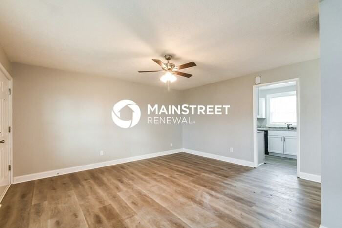 4917 Barlow Dr - Photo 4 of 16