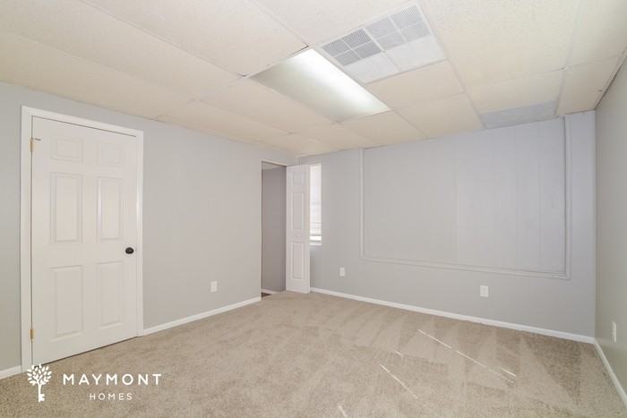 36 Pine St - Photo 7 of 12
