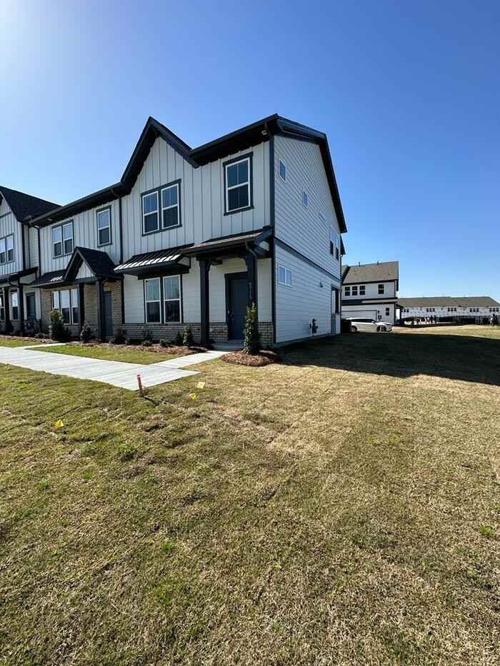 5715 Gulch Pl - Photo 2 of 24