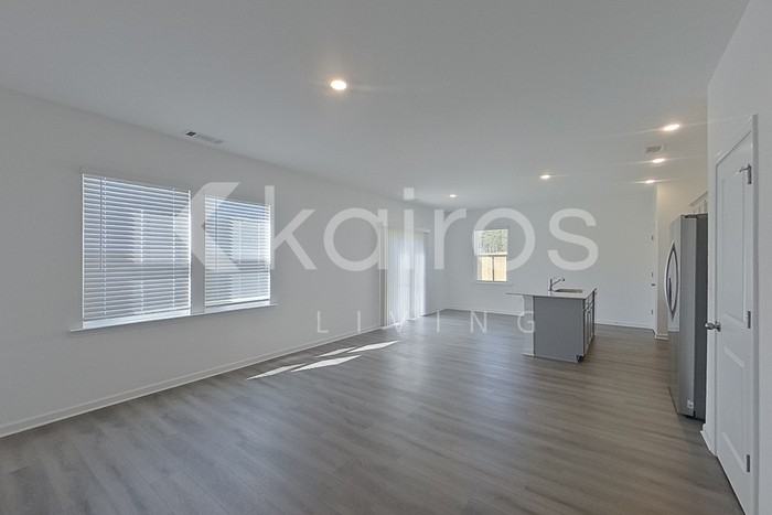 103 Oak Gln - Photo 2 of 26