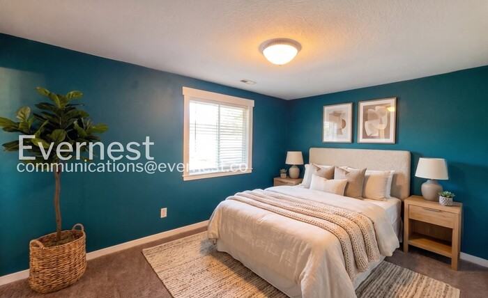 2259 Ne Thomas St - Photo 7 of 25