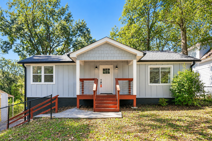 524 Emily Pl Nw