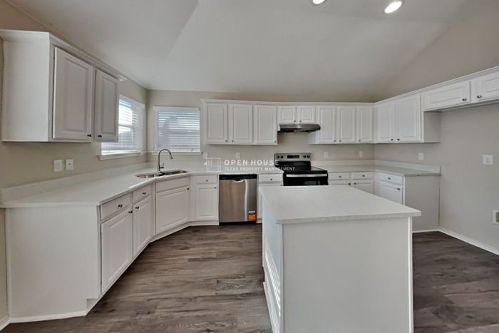 5217 Sioux Creek Ln - Photo 6 of 20