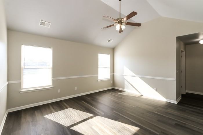 332 Congling Cir - Photo 7 of 12