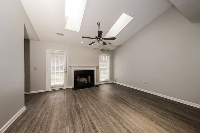 823 Valley Oak Dr - Photo 7 of 10