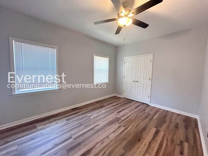 61 Weyman Ave Sw #1 - Photo 7 of 18