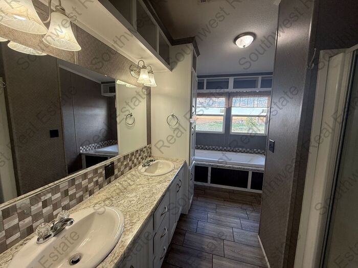 409 Curry Rd E #9 - Photo 7 of 11