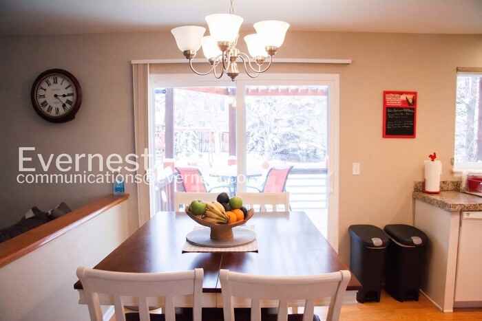 8907 Miners Dr - Photo 6 of 20