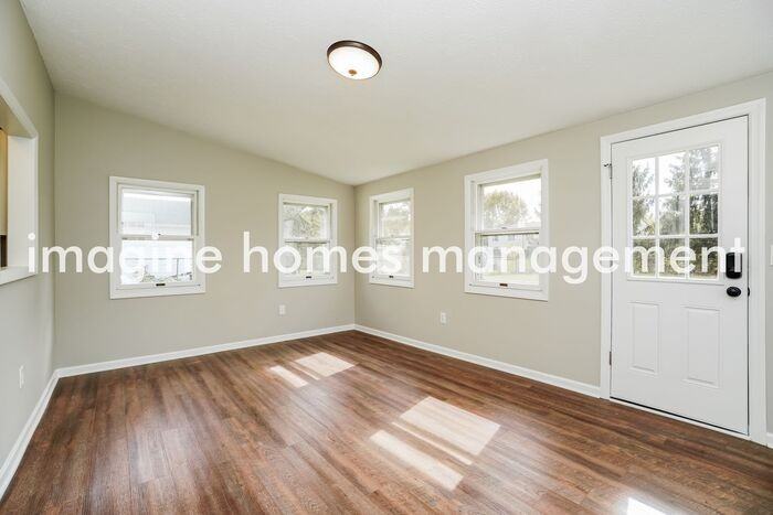 2014 Edgewood Dr - Photo 4 of 15