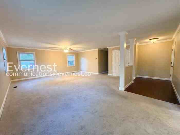 3851 Irongate Ln - Photo 4 of 37
