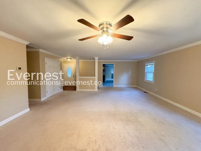 3851 Irongate Ln - Photo 6 of 37