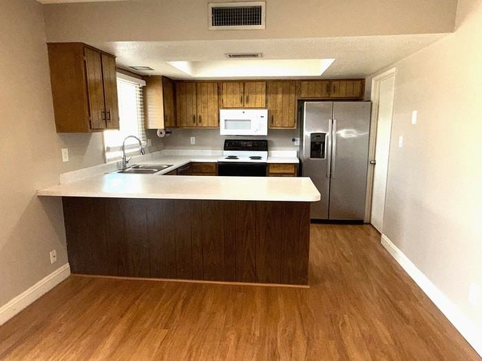 4323 W Sandra Cir - Photo 6 of 12